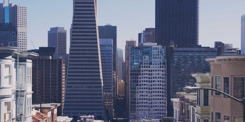 公益援助70：当波西米亚风慈善遇上青少年支持，编织希望新图景