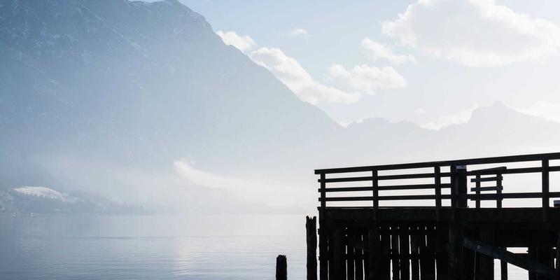 当慈善遇见法律：心理辅导与波西米亚风公益中的合规框架解析