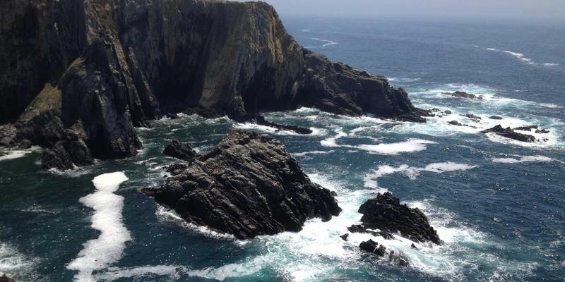 当波西米亚风遇见公益援助:用艺术与心理辅导编织心灵治愈之网